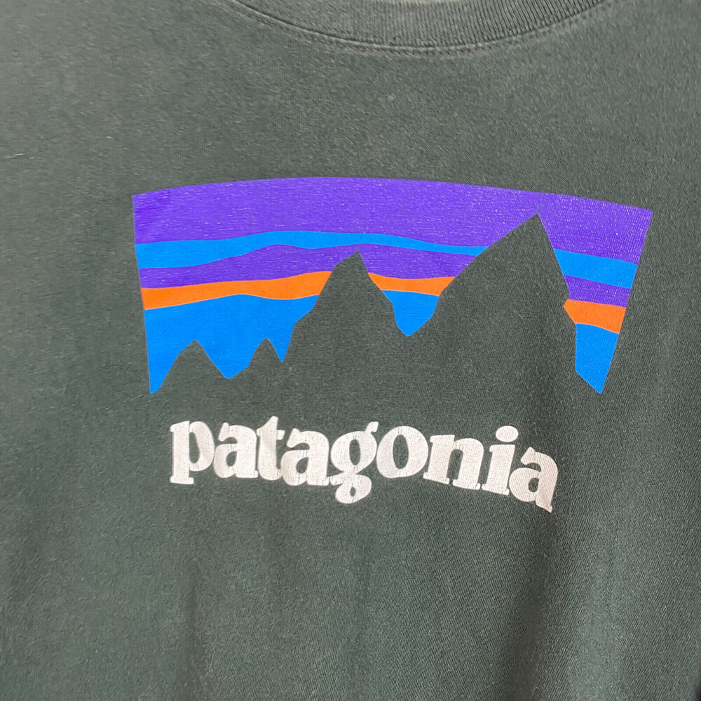 Patagonia Long Sleeve T-Shirt Sz Small Logo Faded Black Regular Fit Outdoor - Picture 2 of 7